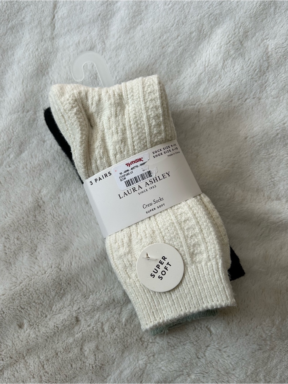 New Three Pack Super Soft Crew Socks Women’s